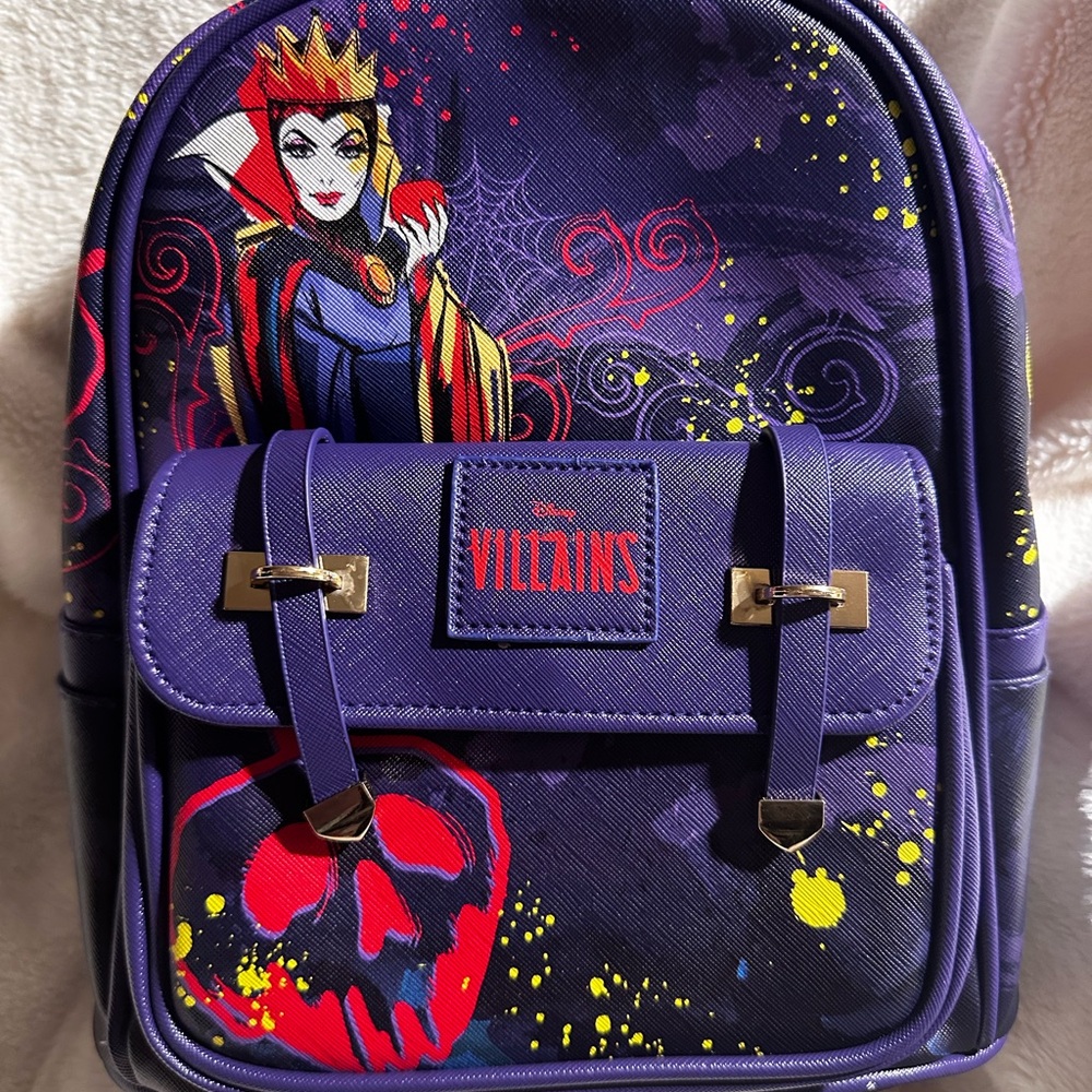 Wondapop Disney’s Snow White, The Evil Queen (Villains) Mini Backpack: NWT